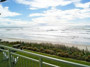 Beach Galore - Waihi Beach Holiday Home, Waihi Beach